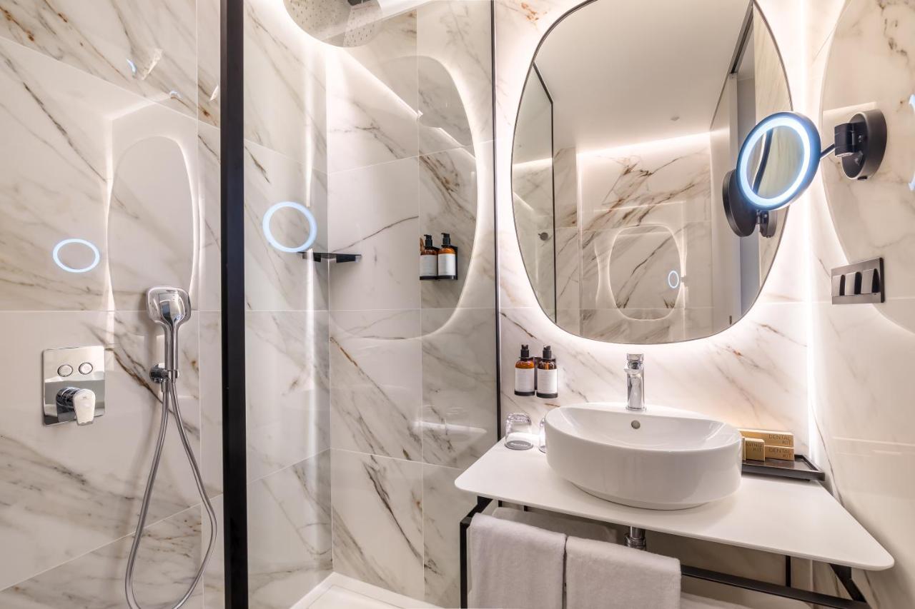 Barcelo Funchal Oldtown Hotel Екстериор снимка Bathroom