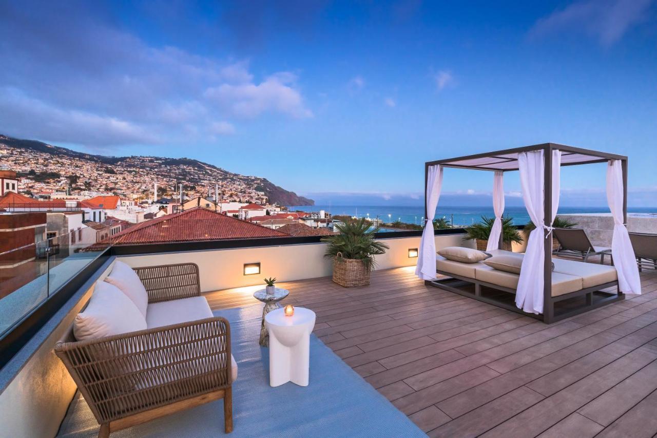 Barcelo Funchal Oldtown Hotel Екстериор снимка The hotel's rooftop