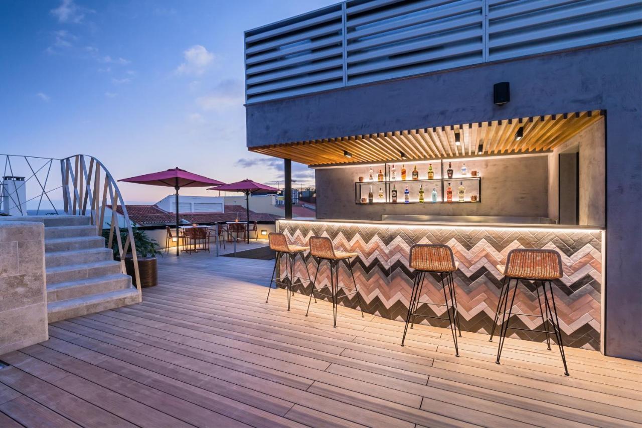 Barcelo Funchal Oldtown Hotel Екстериор снимка Rooftop bar