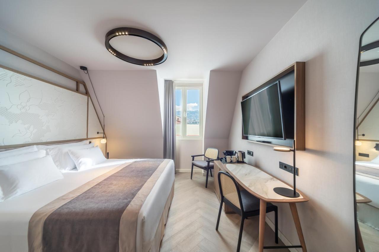 Barcelo Funchal Oldtown Hotel Екстериор снимка Deluxe room