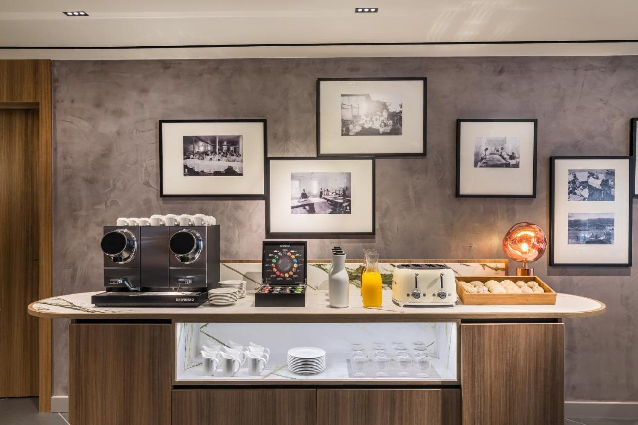 Barcelo Funchal Oldtown Hotel Екстериор снимка The coffee bar at the lounge