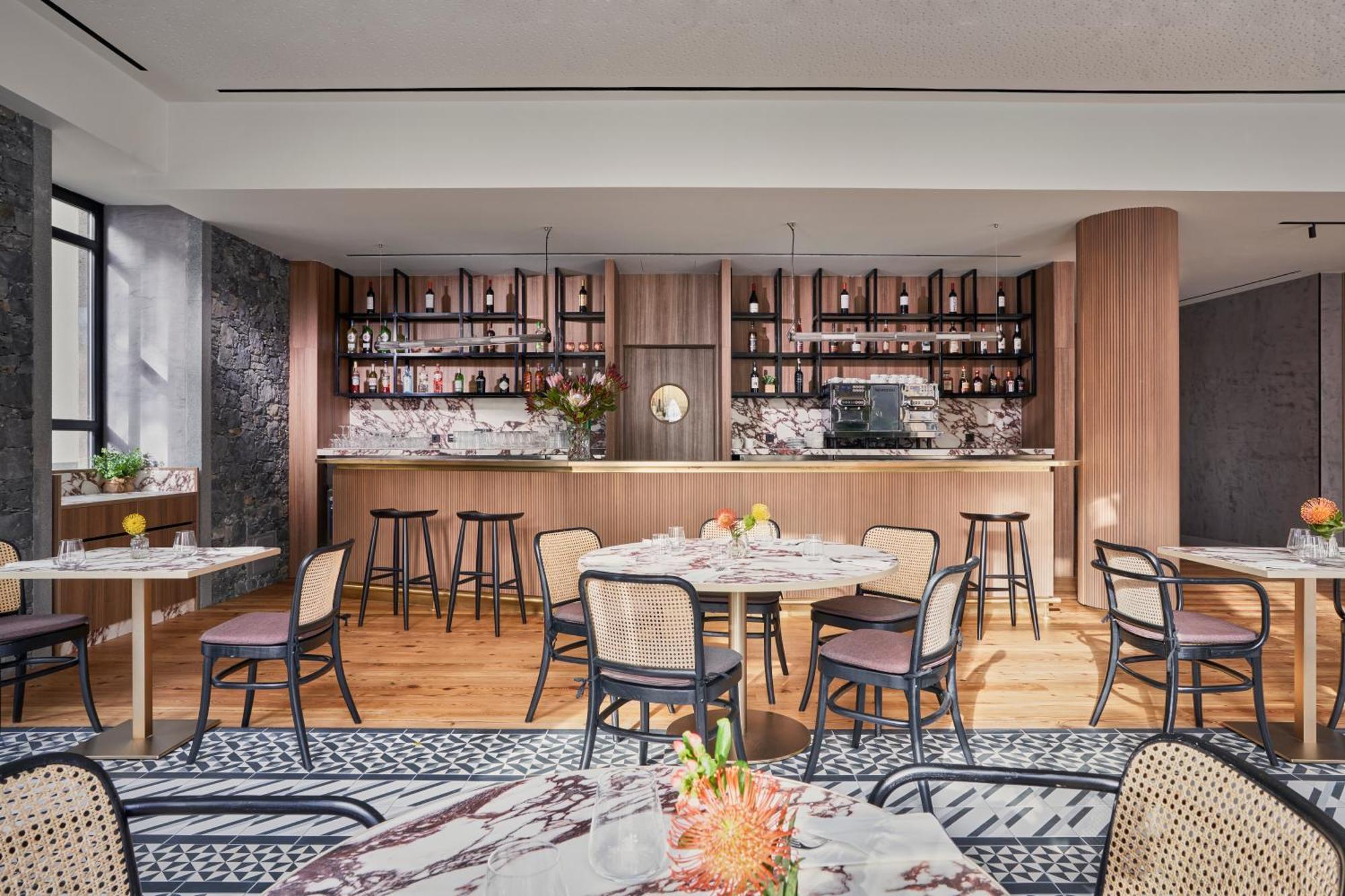 Barcelo Funchal Oldtown Hotel Екстериор снимка The Bar at The Standard East Village